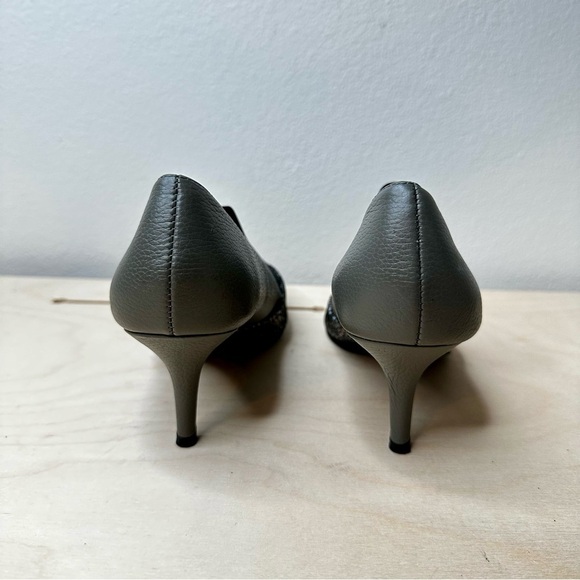 Logo Lori Goldstein Grey Combo Leather & Goring Pointed Toe Serena Pumps 5.5 NEW - Picture 3 of 6